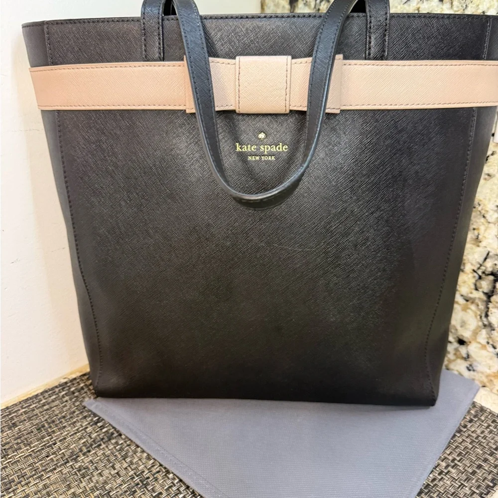 EUC Kate Spade Kirk Park Saffiano Leather Britain Tote Bag - Picture 3 of 10